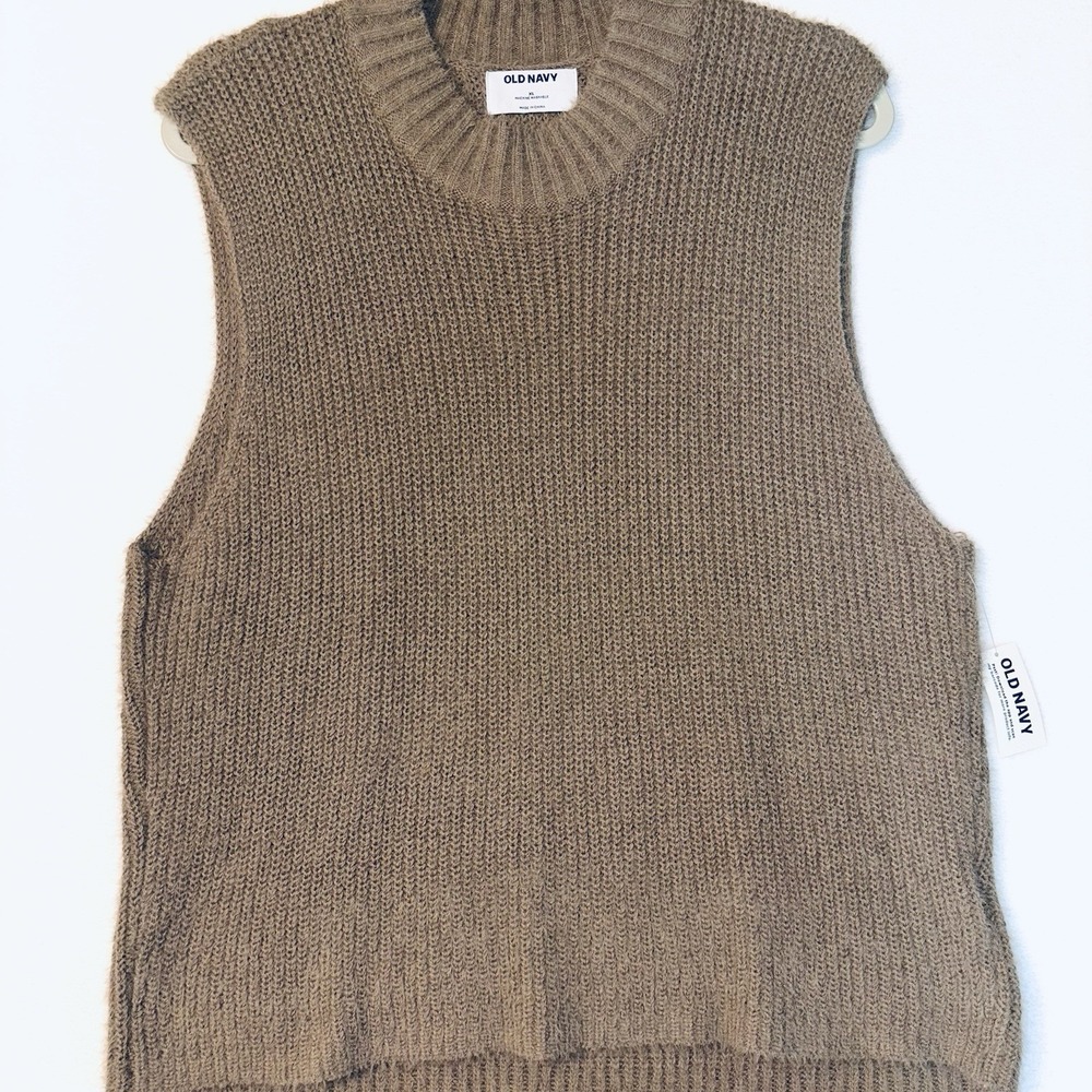 Tan Eyelash Sweater Vest Old Navy XL Beige Soft Fuzzy Round Neck Sedimentary NWT